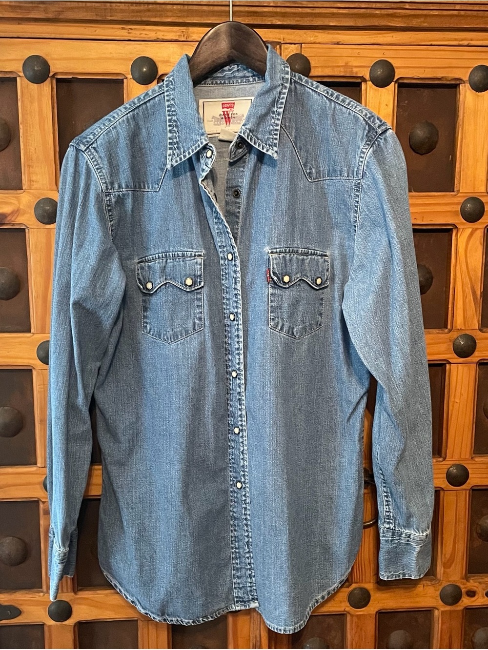 Levi’s Vintage  stone wash size Large snap shirt ladies